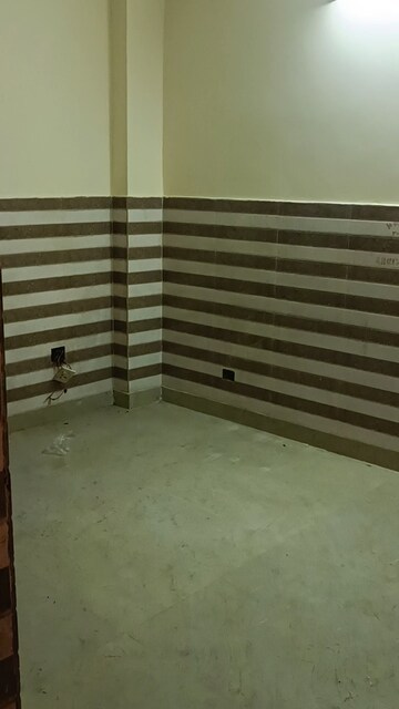 2 BHK Builder Floor For Sale in Dilshad Colony