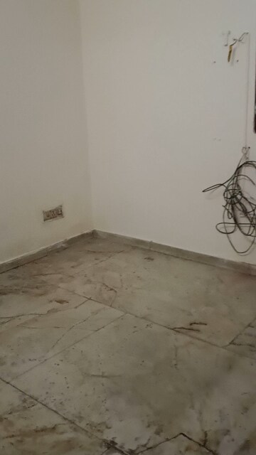 Room in 2 BHK Builder Floor at Dilshad Colony – for Sale