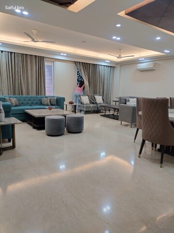 Team Area in 3 BHK Builder Floor at SS The Lilac, Sector 49 – for Rent