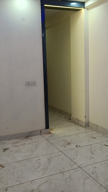 1 BHK Builder Floor For Sale in Bhopura