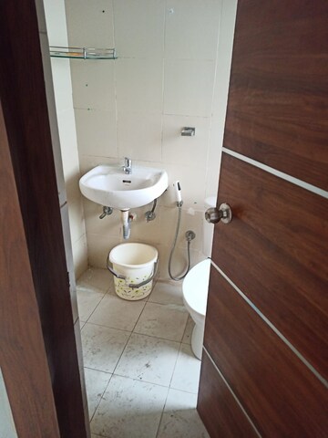 Bathroom in 3.5 BHK Builder Floor at DLF Alameda, Sector 73 – for Rent