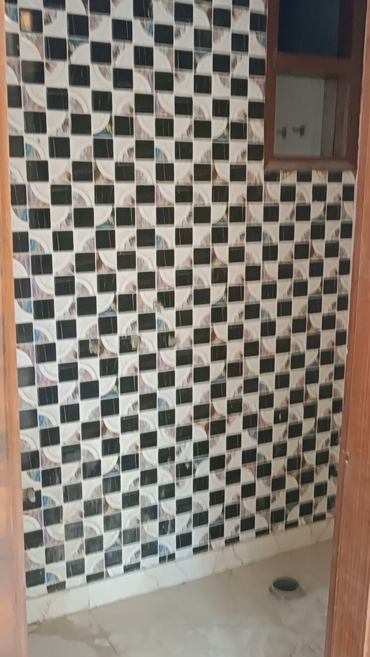 Attached Bathroom, bhopura 3 Bedroom 1100 Sq.Ft. Builder Floor In Bhopura Ghaziabad 8996275