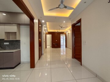 Building Lobby in 3.5 BHK Apartment at Emaar The Palm Drive-Palm Studios, Sector 66 – for Rent
