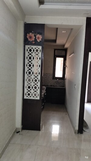 Building Lobby in 2 BHK Builder Floor at Happy Home Noida, Sector 73 – for Sale