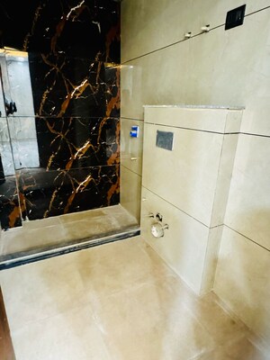 Balcony in 3 BHK Builder Floor at Shri Krishna Apartments Noida, Sector 73 – for Sale