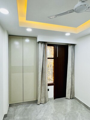 Building Lobby in 3 BHK Builder Floor at Shri Krishna Apartments Noida, Sector 73 – for Sale