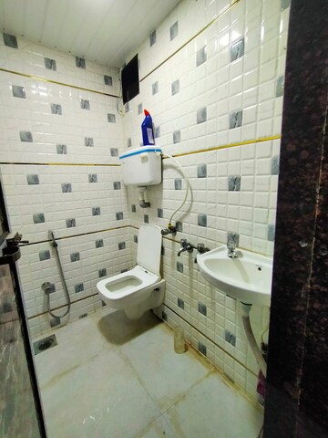 Bathroom in 2 BHK Independent House at Siddharth Nagar CHS Goregaon, Goregaon West – for Rent