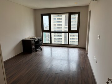 Room in 3.5 BHK Apartment at Panchshil One North, Magarpatta City – for Sale
