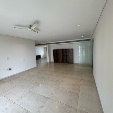 Room in 3.5 BHK Apartment at Panchshil One North, Magarpatta City – for Sale