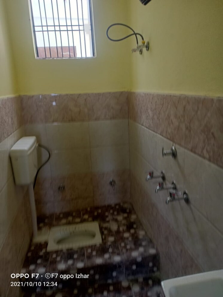 Bathroom, kursi road 2 Bedroom 1000 Sq.Ft. Villa In Kursi Road Lucknow 8996341