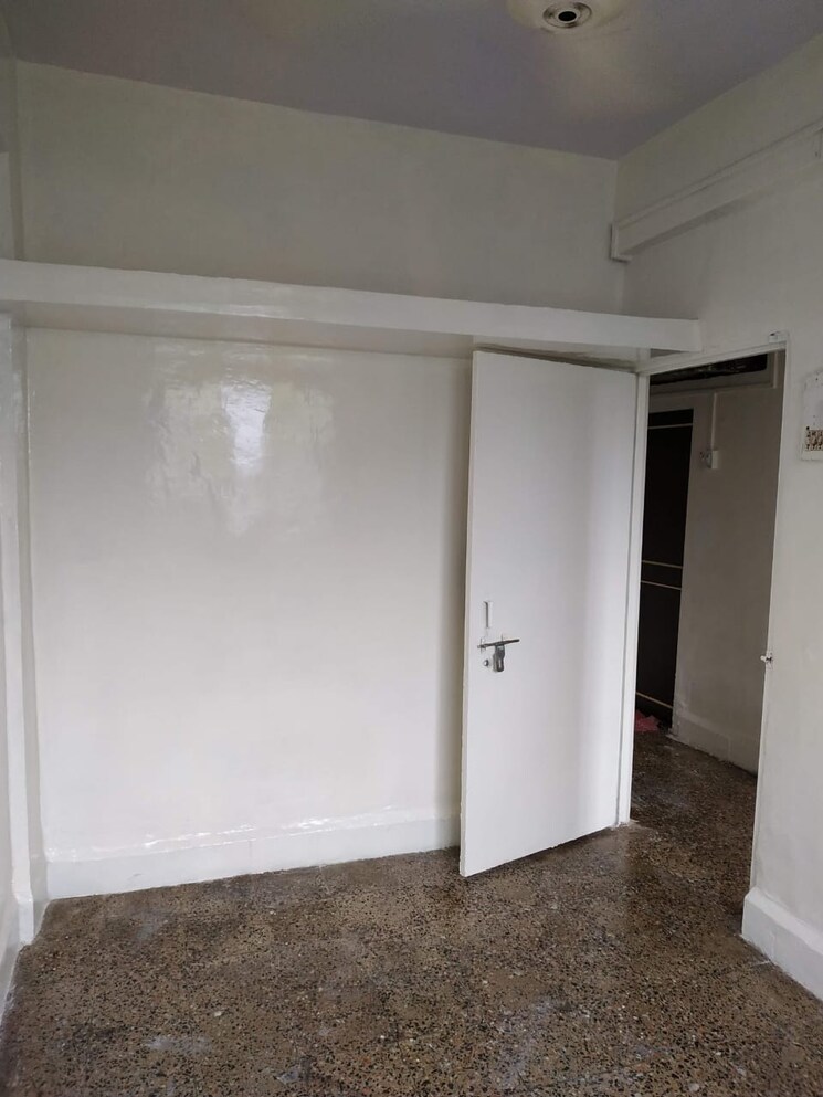 Room, venkatesh-chs 1 Bedroom 600 Sq.Ft. Apartment In Dhankawadi Pune 8996389