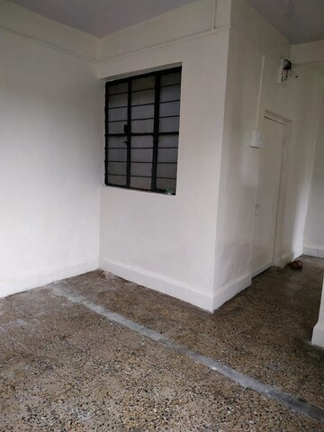Room in 1 BHK Apartment at Venkatesh CHS, Dhankawadi – for Rent