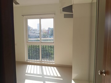 Room in 2.5 BHK Apartment at Mana Macasa Emerald, Choodasandra – for Sale