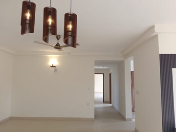 Room in 2.5 BHK Apartment at Mana Macasa Emerald, Choodasandra – for Sale