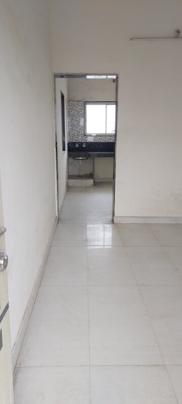 Room in 1 BHK Apartment at Gurudatta CHS, Dhankawadi – for Rent