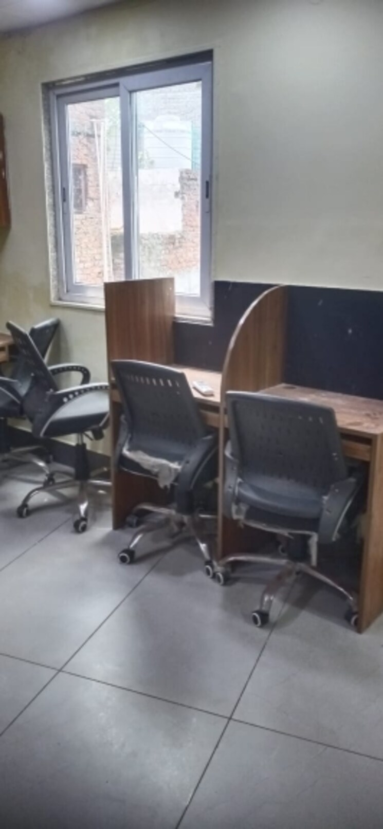 Team Area, laxmi nagar Commercial Office Space 536 Sq.Ft. In Laxmi Nagar Delhi 8996406