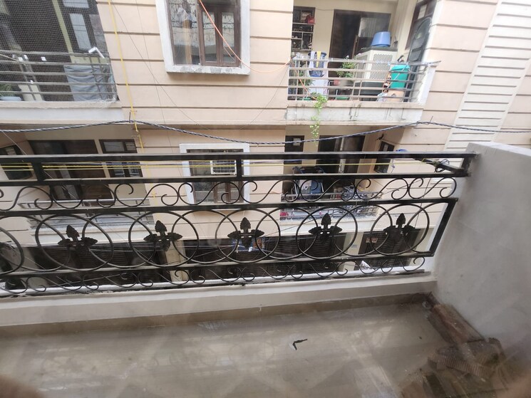 Balcony, dwarka 1 Bedroom 50 Sq.Mt. Apartment In Dwarka Delhi 8996455