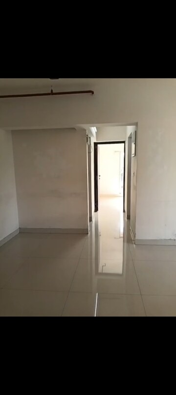 Room in 2 BHK Apartment at Avant Heritage, Jogeshwari East – for Rent