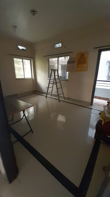 Room in 2 BHK Apartment at Lowadih – for Rent