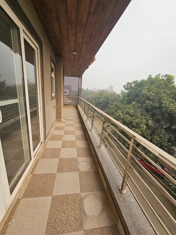 Balcony in 4 BHK Penthouse at Vipul Belmonte, Sector 53 – for Sale