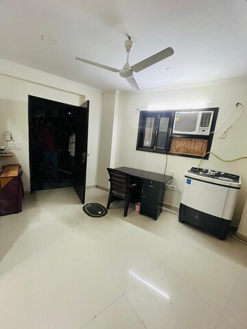 1 BHK Builder Floor For Rent in Paryavaran Complex