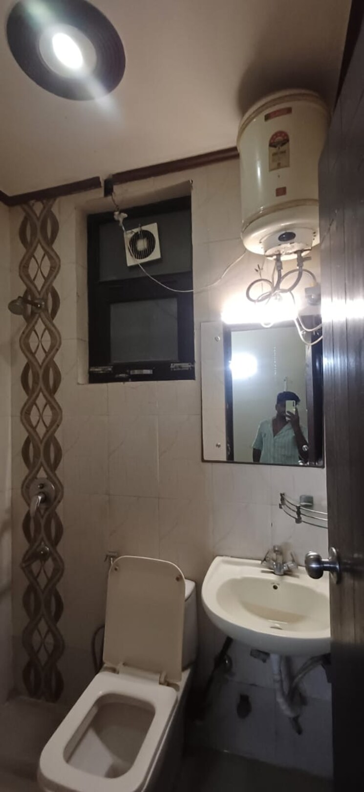 Bathroom, sector 55 1 RK 750 Sq.Ft. Builder Floor In Sector 55 Gurgaon 8996503