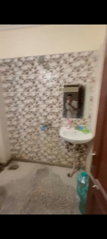 Bathroom in 1 RK Builder Floor at Sector 56 – for Rent