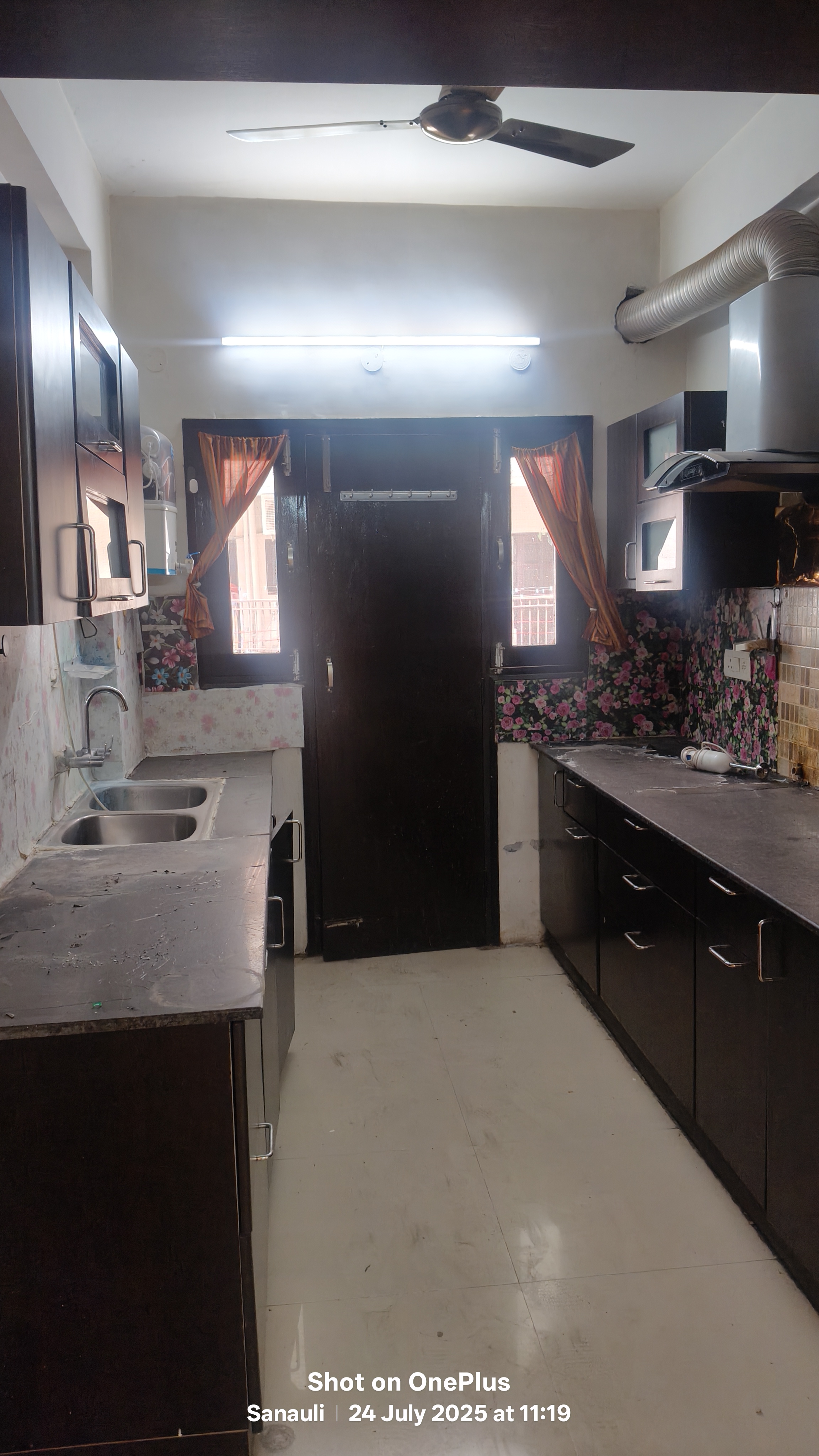 3 BHK + Pooja Room Apartment For Rent in Dhakoli