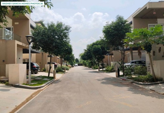 3 BHK + Pooja Room 3399 Sq.Ft. Villa in Radhey Sancia