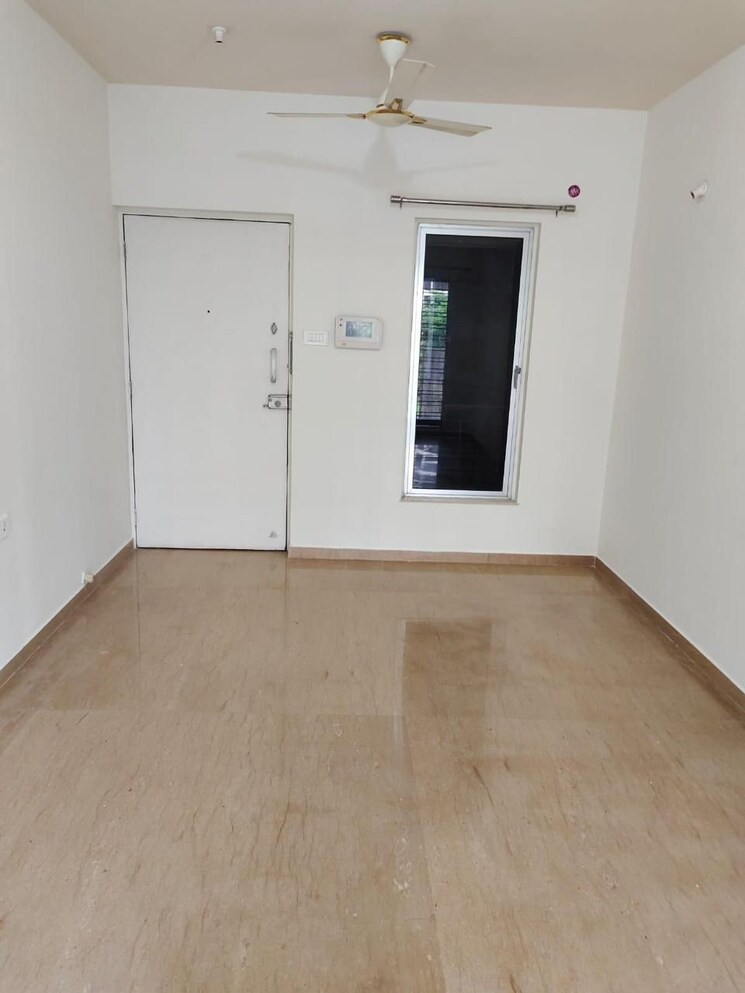 Room, kalpataru-hills 1 Bedroom 750 Sq.Ft. Apartment In Manpada Thane 8996609