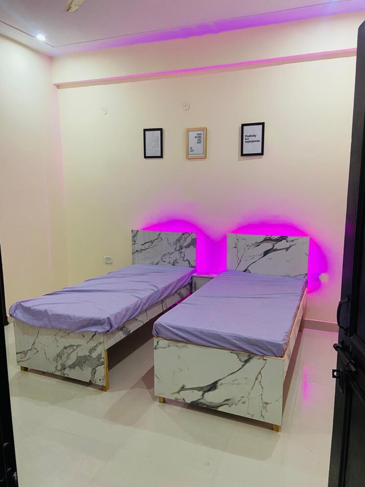 Bedroom, arv-park 2 Bedroom 1450 Sq.Ft. Builder Floor In Sector 63 Noida 8996728