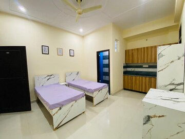 Team Area in 2 BHK Builder Floor at ARV Park, Sector 63 – for Rent