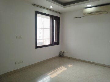 Room in 4 BHK Apartment at Boutique Residential Apartments E-3 6, Vasant Vihar – for Rent