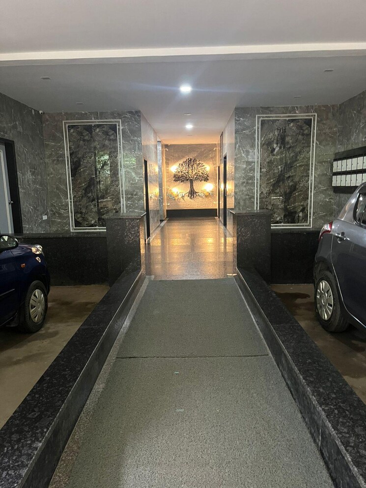  Parking, mirchandani-shalimar-triumph 2 Bedroom 1400 Sq.Ft. Apartment In Viman Nagar Pune 8996690