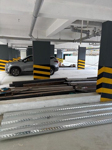 Parking in 3 BHK Apartment at Electronic City – for Sale