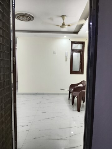 Room in 2 BHK Apartment at Panchsheel Vihar – for Rent