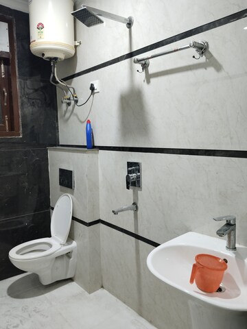 Attached Bathroom in 2 BHK Apartment at Panchsheel Vihar – for Rent
