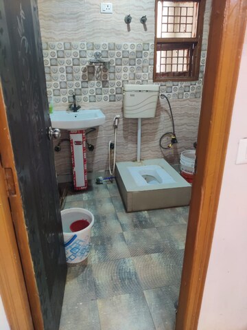 Bathroom in 2 BHK Builder Floor at Zygon Square, Sector 63 – for Rent