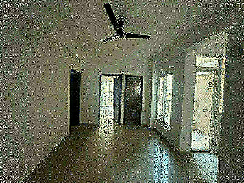 2 BHK 975 Sq.Ft. Apartment in Charms Castle