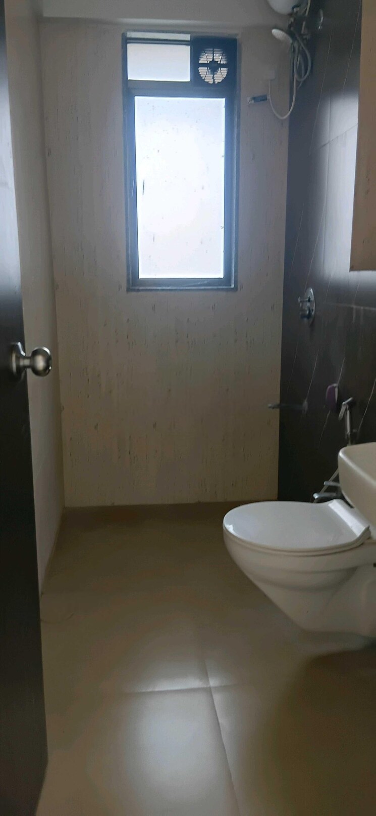 Bathroom, versova 3 Bedroom 1230 Sq.Ft. Apartment In Versova Mumbai 8996752