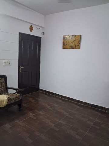 Room in 3 BHK Apartment at Proview Laboni, Dundahera – for Rent