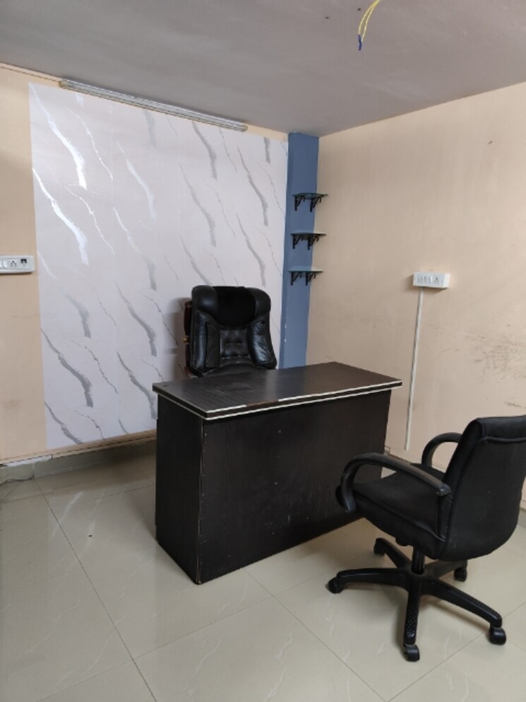 Team Area, orchard-mall Commercial Office Space 400 Sq.Ft. In Goregaon East Mumbai 8996810