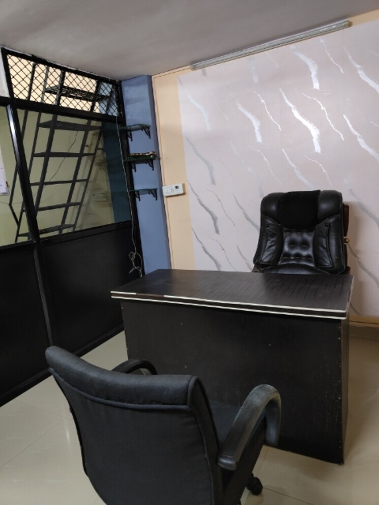 Team Area, orchard-mall Commercial Office Space 400 Sq.Ft. In Goregaon East Mumbai 8996810