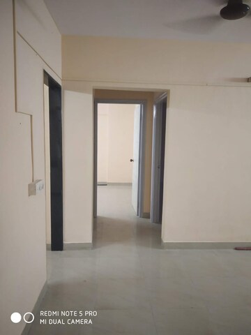 Room in 2 BHK Apartment at Lok Sarita, Andheri East – for Rent