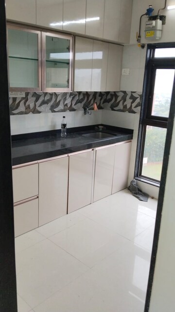 Kitchen in 4 BHK Apartment at Amardeep Apartment Chembur, Chembur – for Rent