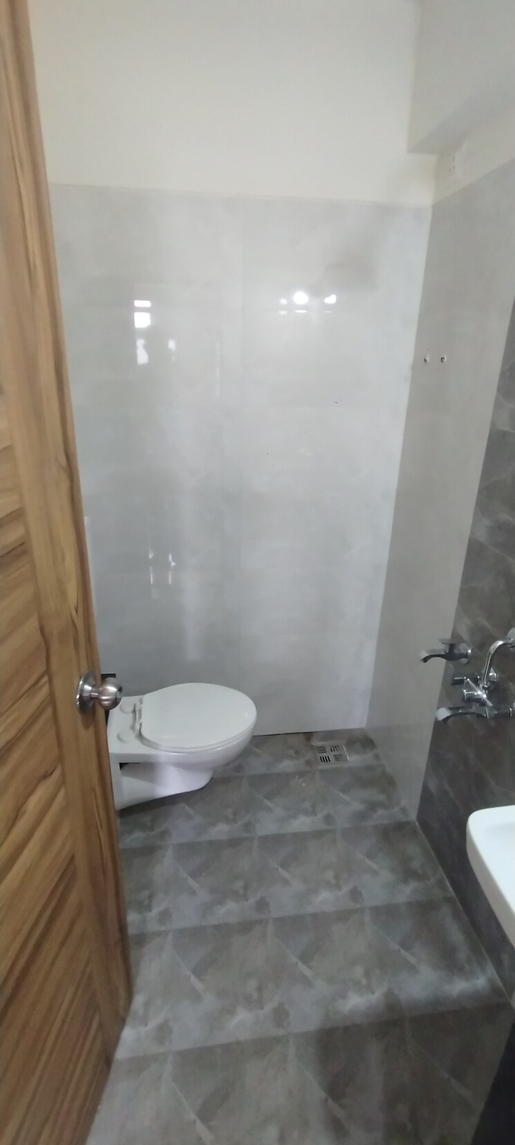 Bathroom, km-horizon-exotica 2 Bedroom 750 Sq.Ft. Apartment In Haware City Thane 8996849