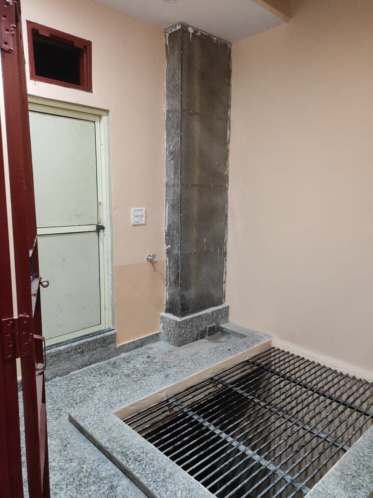 undefined, rwa-apartments-sector-70 2 Bedroom 1050 Sq.Ft. Builder Floor In Sector 70 Noida 8996873