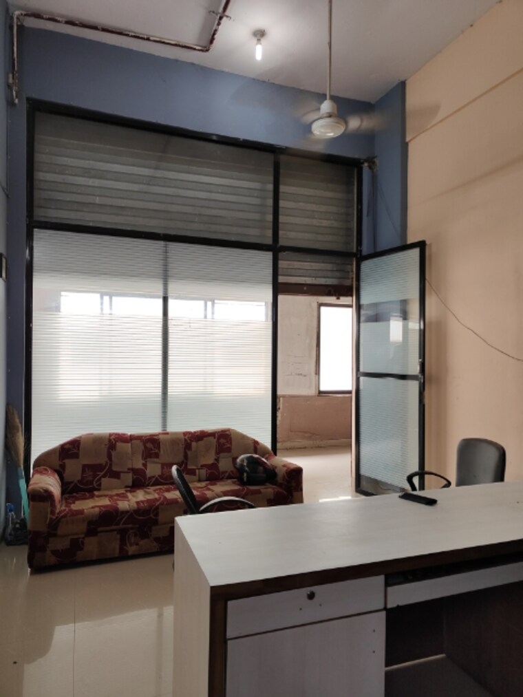 Kitchen, orchard-mall Commercial Office Space 400 Sq.Ft. In Goregaon East Mumbai 8996870