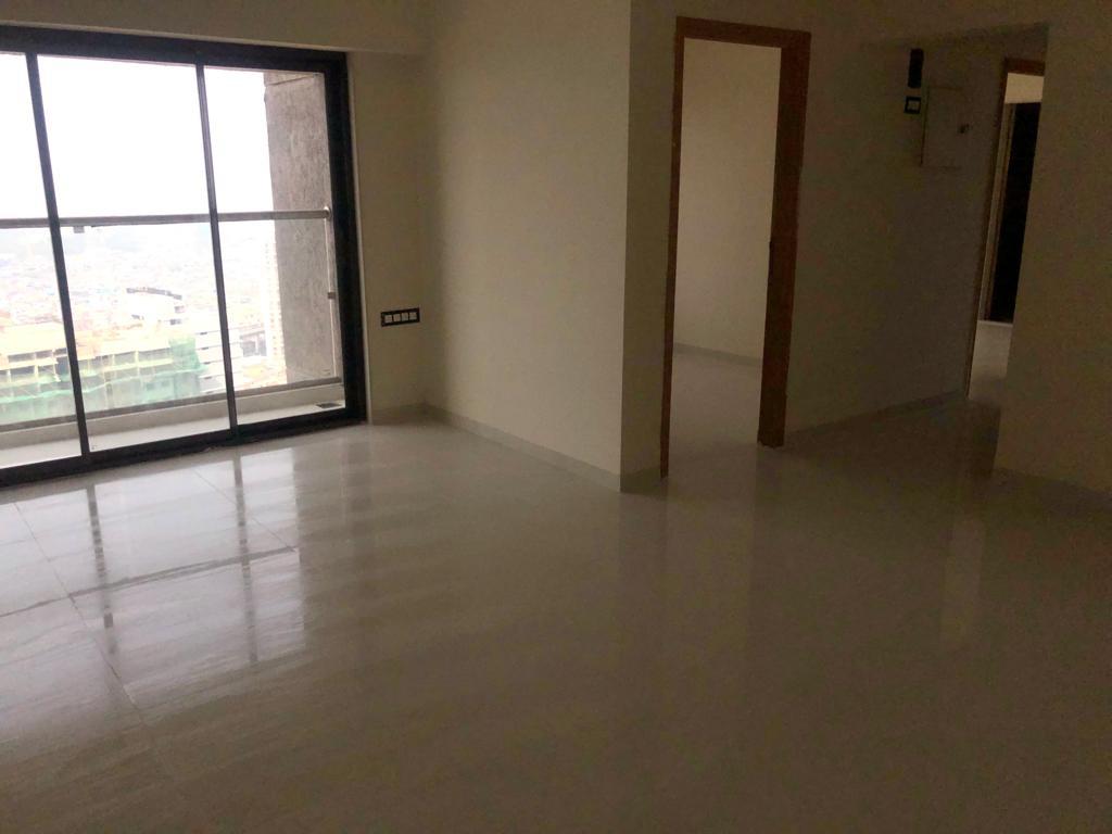 2 BHK + Extra Room Apartment For Rent in Sheth Irene