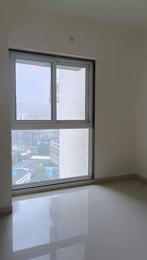 Room in 2 BHK Apartment at Ashar Axis, Majiwada – for Sale